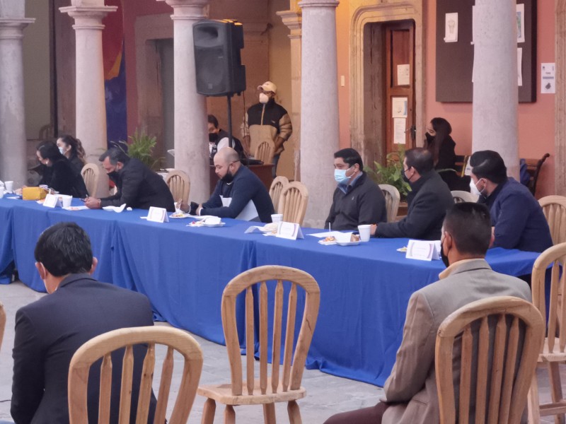 Sesionan municipios para evaluar situación COVID