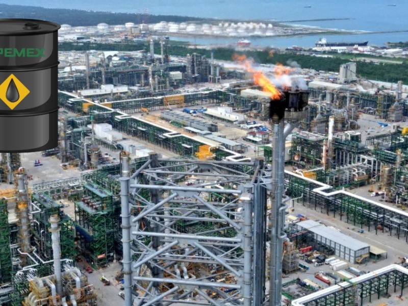 Sheinbaum confirma que refinería de Dos Bocas sufrió falla eléctrica