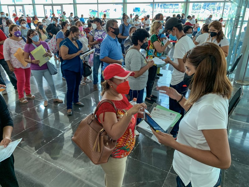 Si habrá vacuna de refuerzo para maestros en Veracruz