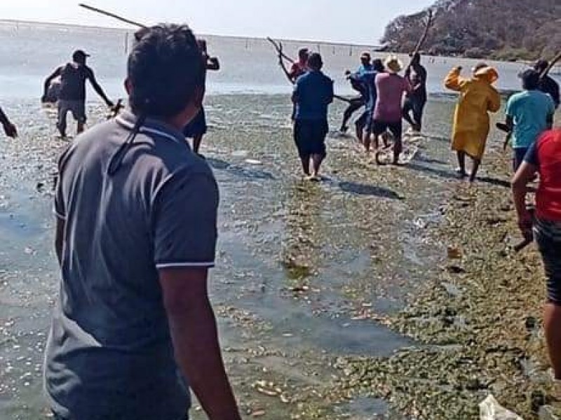 Enfrentamiento en Pueblo Viejo de San Dionisio del Mar