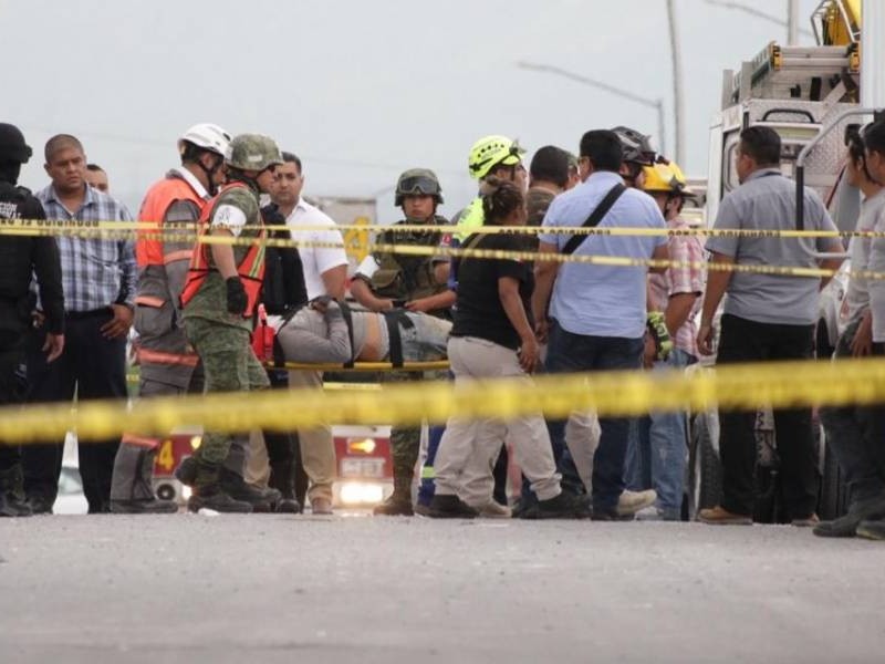 Siete muertos por derrumbe en Monterrey