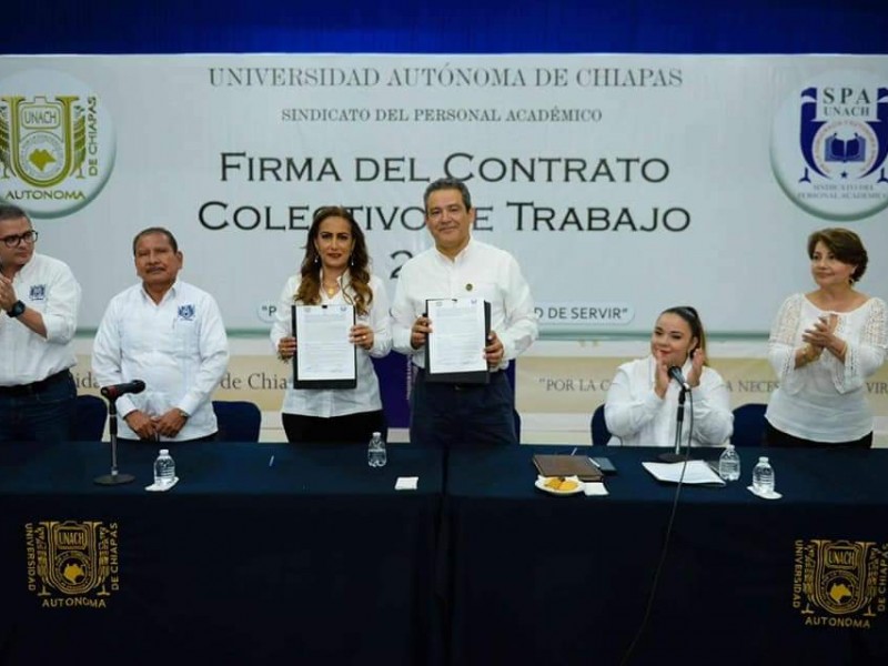 Signan contrato colectivo sindicato y UNACH