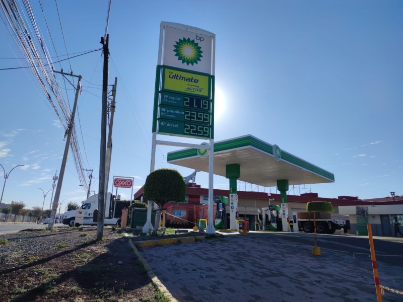 Sigue aumentando el precio de la gasolina en México