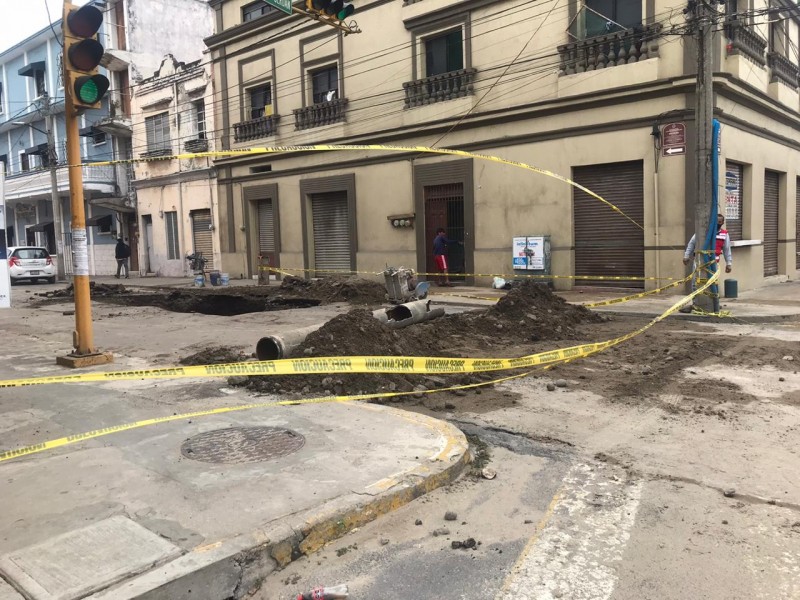 Sigue cerrada avenida Madero por trabajos de reparación