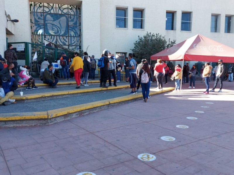 Sigue desabasto medicamentos en el IMSS