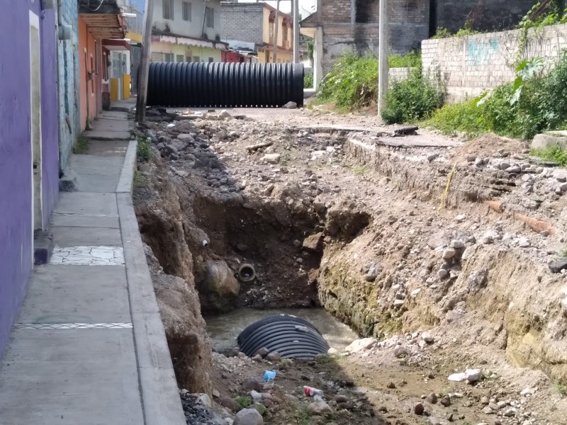 Sigue detenida obra de la calle Camino Viejo a Jauja