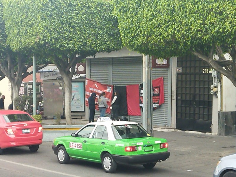 Sigue huelga en Nacional Monte de Piedad