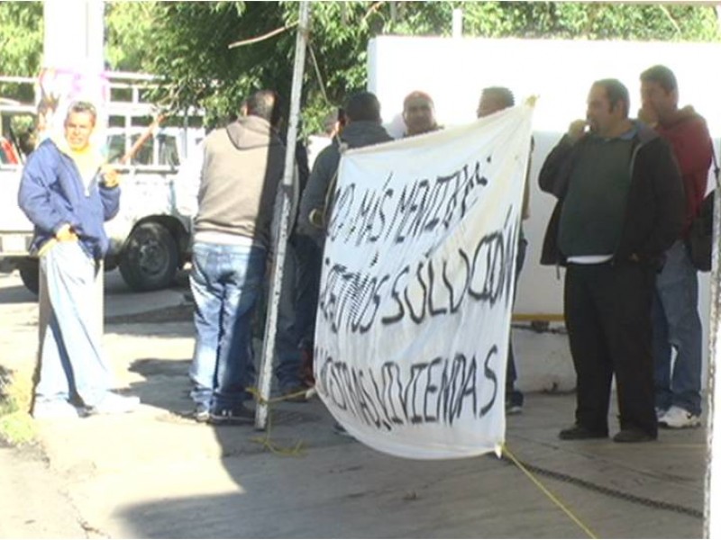 Sigue tomado INFONAVIT por colonos de Rincón Guadalupano