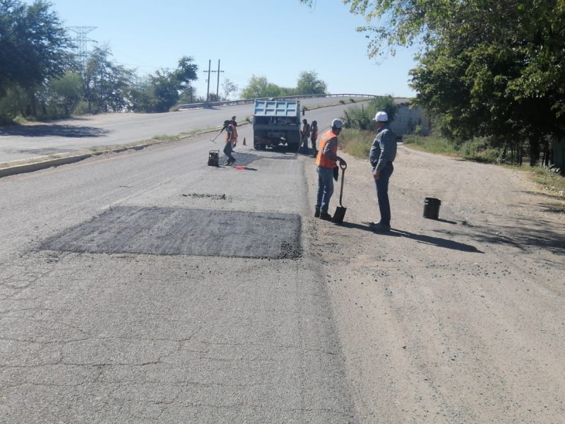 Sigue vigente programa de bacheo en El Fuerte