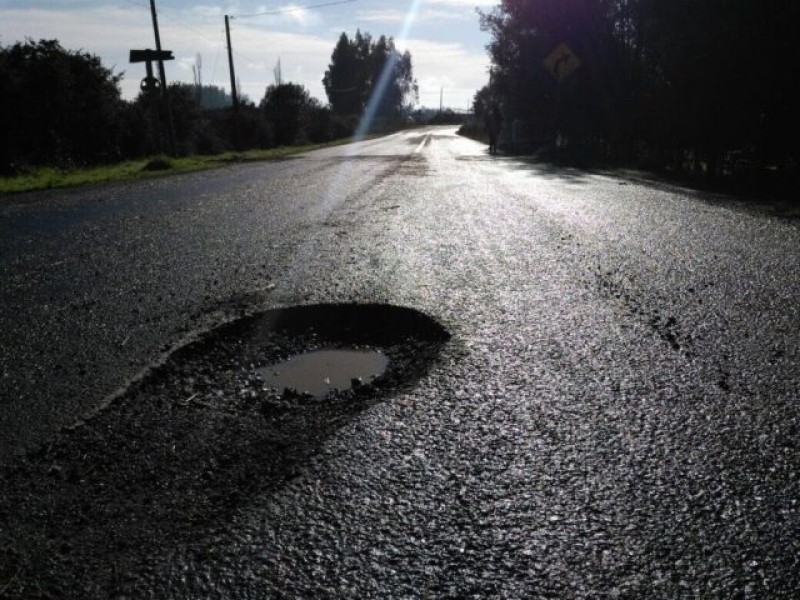 Siguen daños en carreteras por depresión 