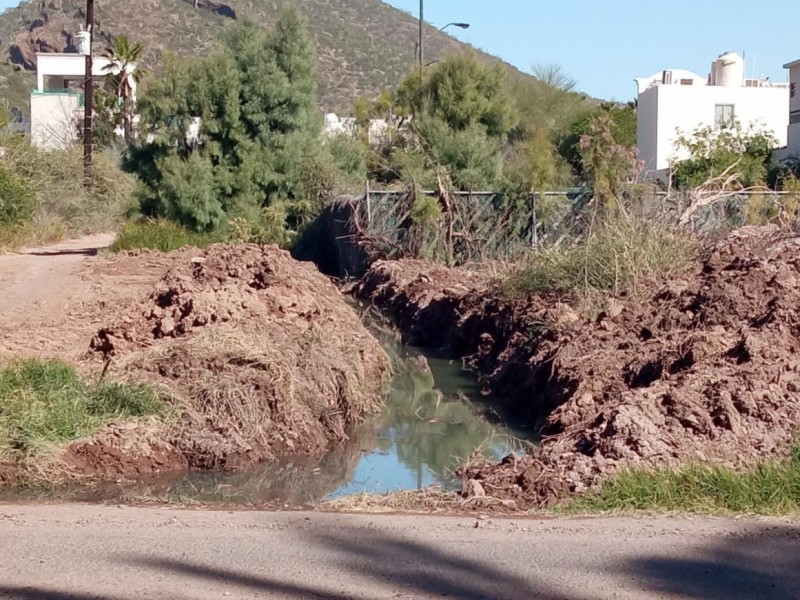 Siguen denuncias por aguas residuales en la Bahía de Guaymas
