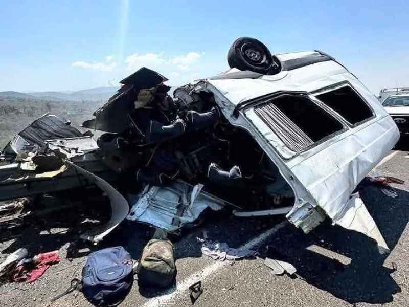 Siguen en aumento, 21 personas pierden la vida en accidente