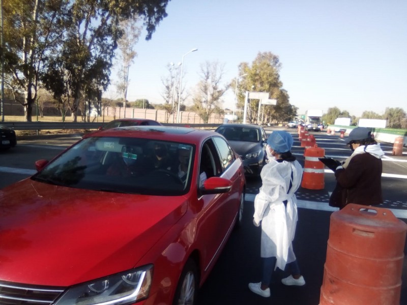 Siguen filtros sanitarios en carreteras de Querétaro