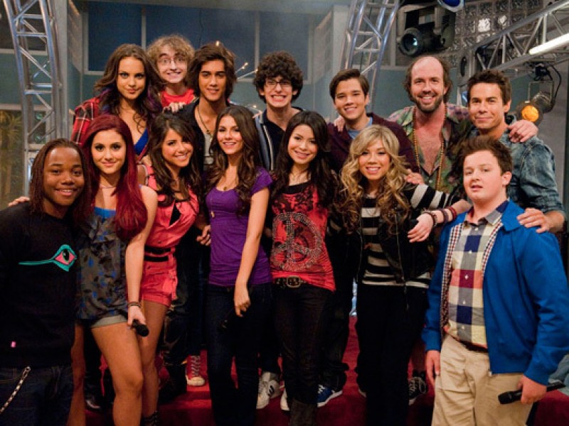 Siguen las denuncias contra el ex-productor de Nickelodeon Dan Schneider