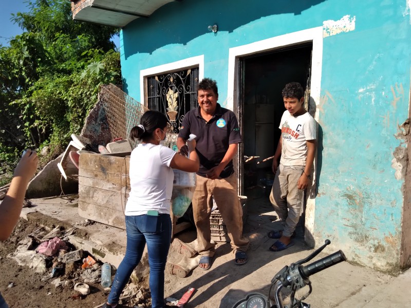 Siguen llegando los apoyos a Tuxpan