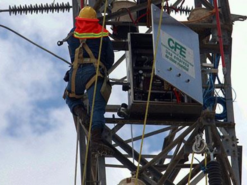 Siguen los apagones de electricidad en Gómez Palacio