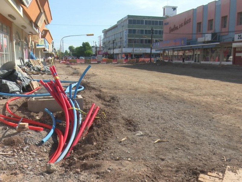 Siguen obras detenidas por falta de pagos