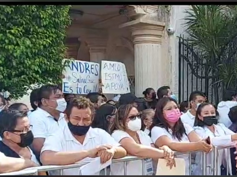 Simpatizantes de Amlo, celebran visita a Salina Cruz