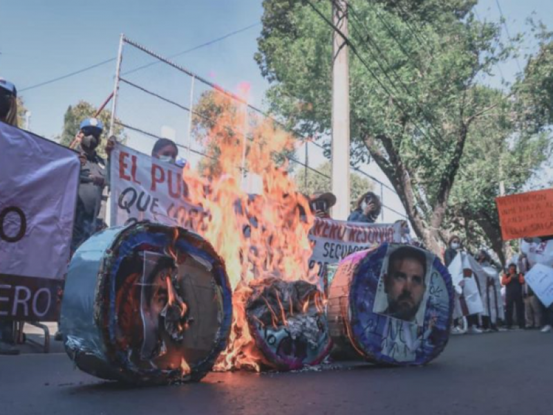 Simpatizantes de Félix Salgado protestan en sede nacional del INE