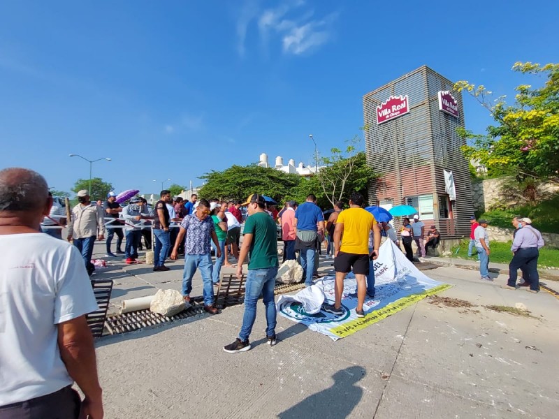 Sin agua en fraccionamiento genera molestia entre pobladores