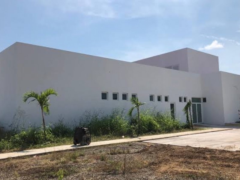 sin agua y conexión al oxígeno, nuevo hospital de Petatlán