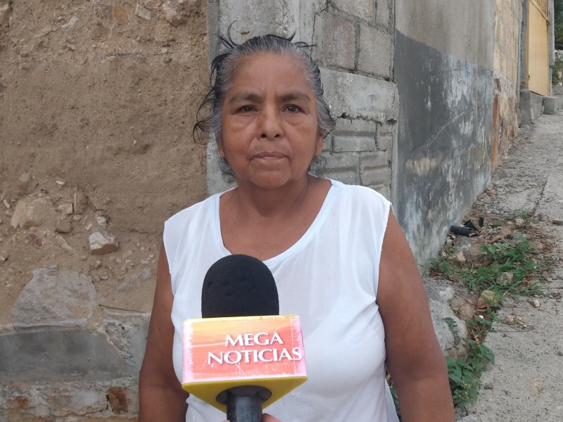 Sin apoyo a casa dañada por lluvias SalinaCruz