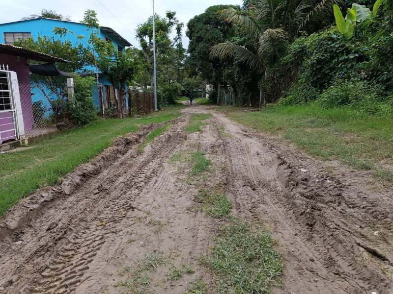 Sin atención a las solicitudes de la Calle 16 Oriente