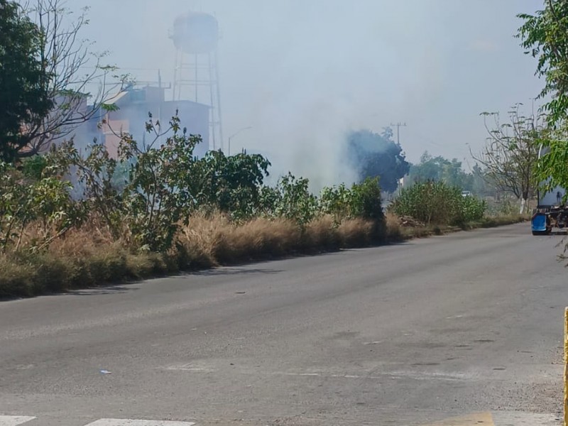 Sin atender bomberos incendios del Dren de Valsequillo