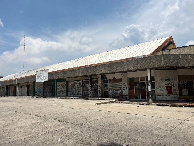 Sin avances de reordenamiento de comerciantes de la Miguel Alemán