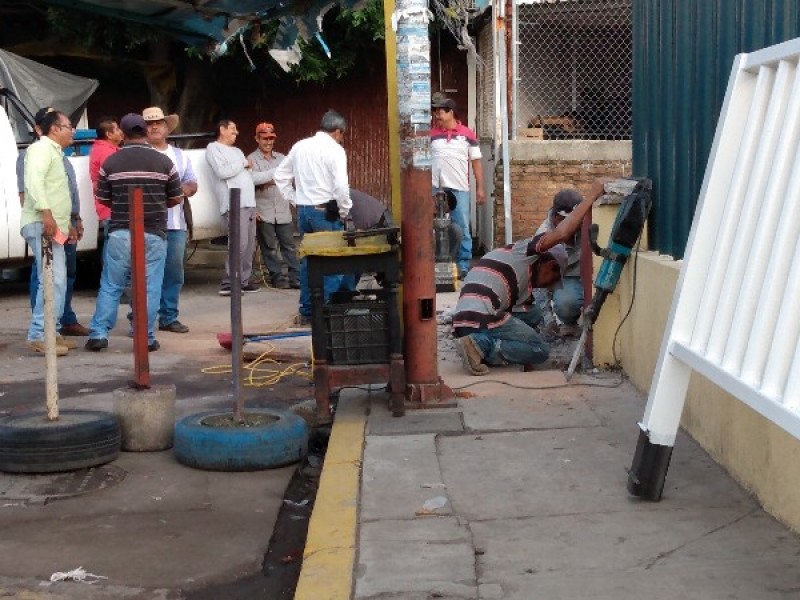 Sin avisar, modifican puente de canal el sabino