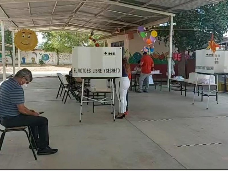 Sin casillas en Bachigualato, votantes se trasladaron varias colonias