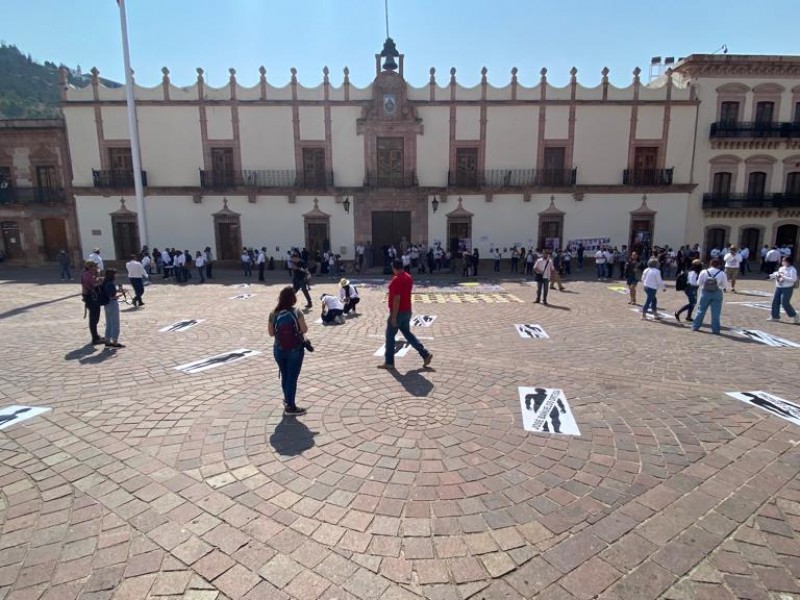 Sin celebración por día de las madres, salen a marchar