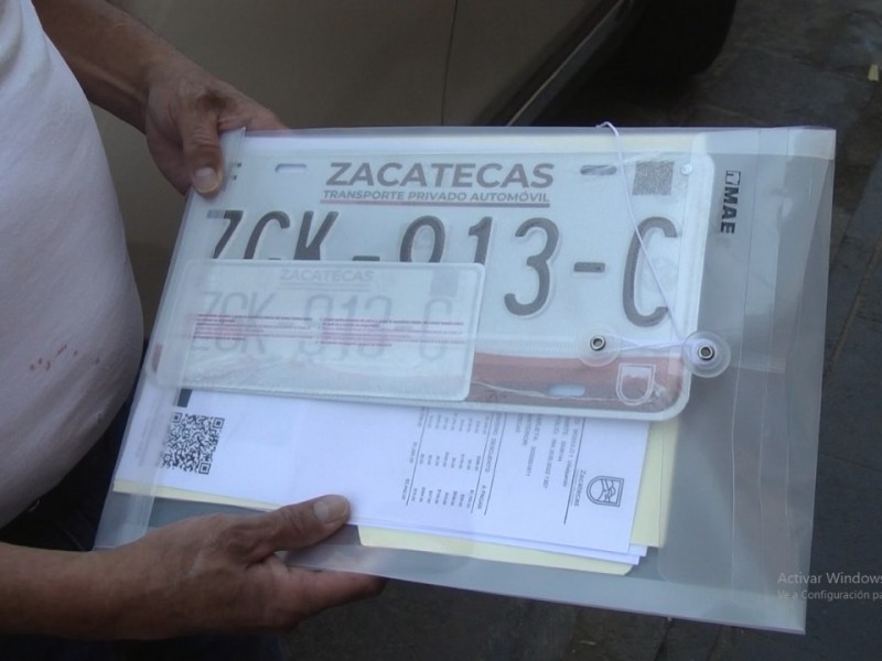 Sin citas para entrega de placas