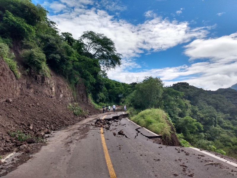 Sin cuantificar daños a infraestructura carretera por Narda