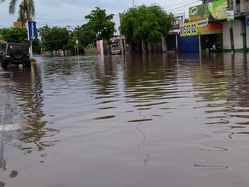 Sin daños graves por intensa lluvia