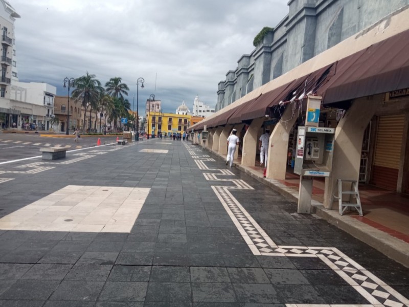 Sin definir reubicación de ambulantes del malecón:Alcaldesa