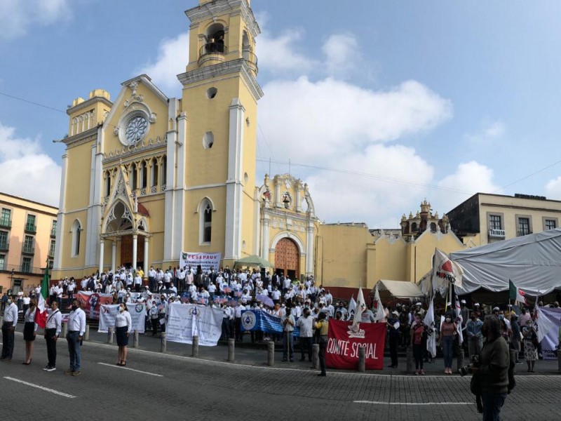 Sin desfile, sindicatos conmemoran el Día del Trabajo en Xalapa