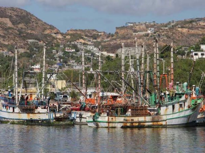 Sin diésel flota pesquera de Salina Cruz