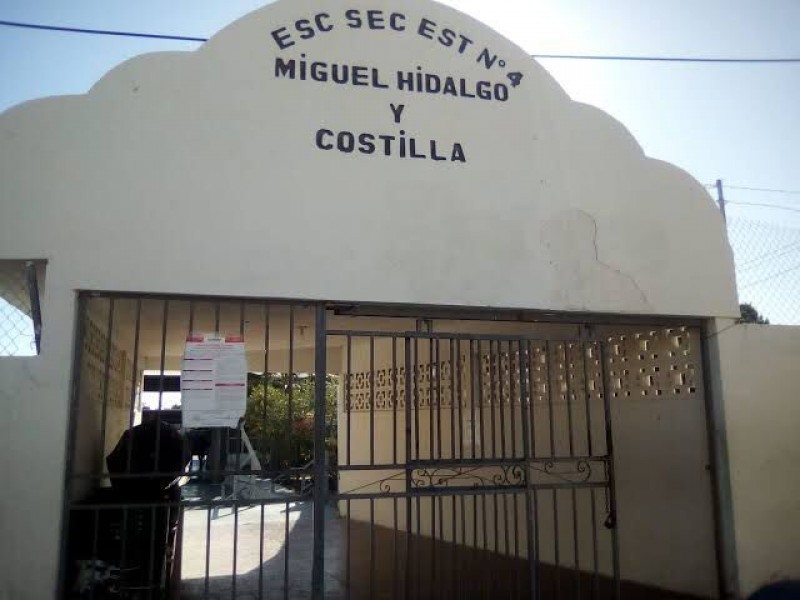 Sin energía eléctrica Secundaria Miguel Hidalgo