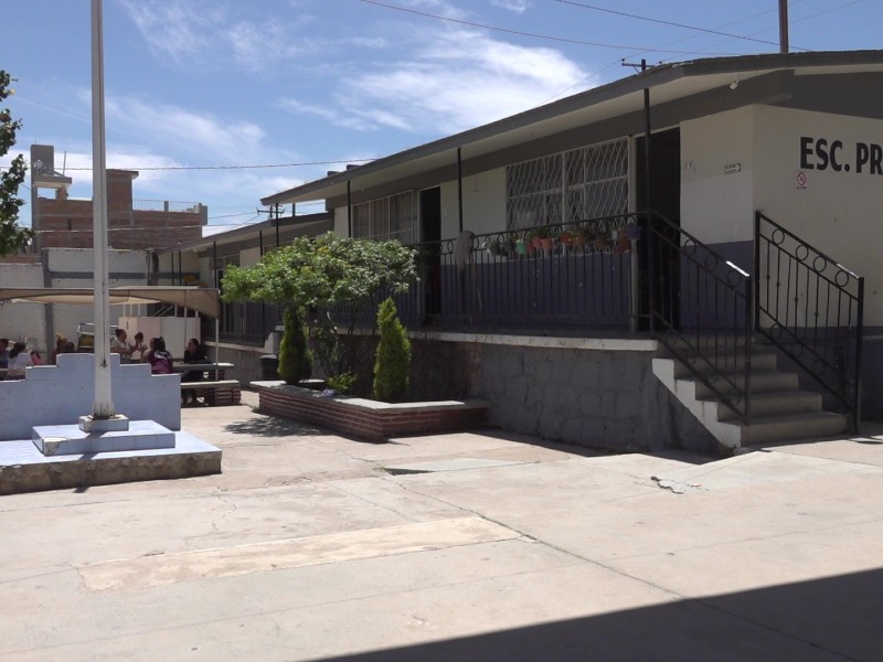 Sin espacio en la escuela héroes de chapultepec