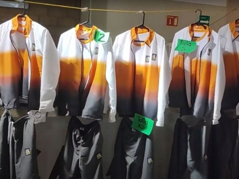 Sin fecha para entregar uniformes de primaria en Cajeme