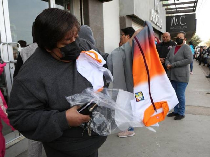 Sin fecha para la entrega de uniformes escolares en Cajeme