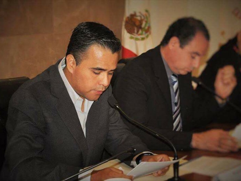 Sin fecha para regreso de alcalde con licencia