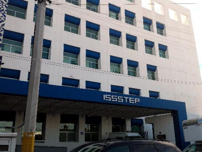 Sin fechas para vacunar a trabajadores del ISSSTEP