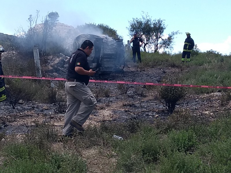 Sin identificar calcinado de la autopista