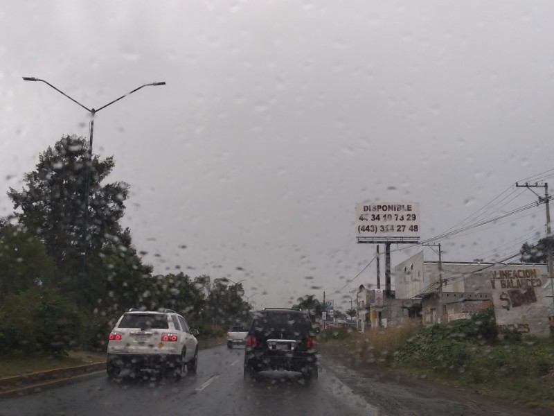 Sin incidentes, por lluvia de este martes en Morelia