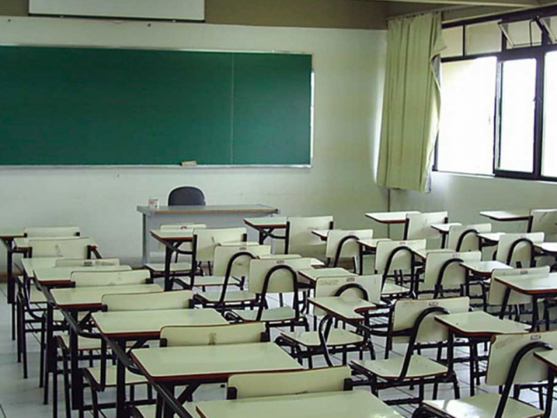 Sin maestros más de 7,000 estudiantes en Jiquilpan