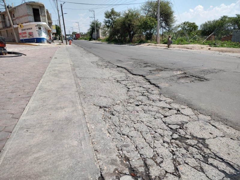 Sin material e inversión definida anuncian Mil m³ de bacheo