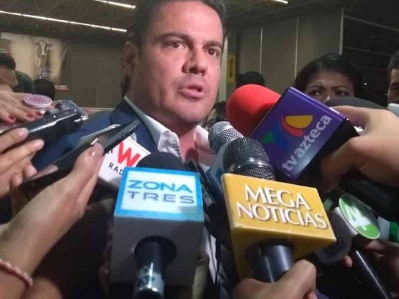 Sin mejoras no habrá aumento al transporte: gobernador