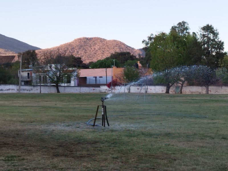 Sin ningún apoyo, funciona la liga de fútbol de Tangancícuaro